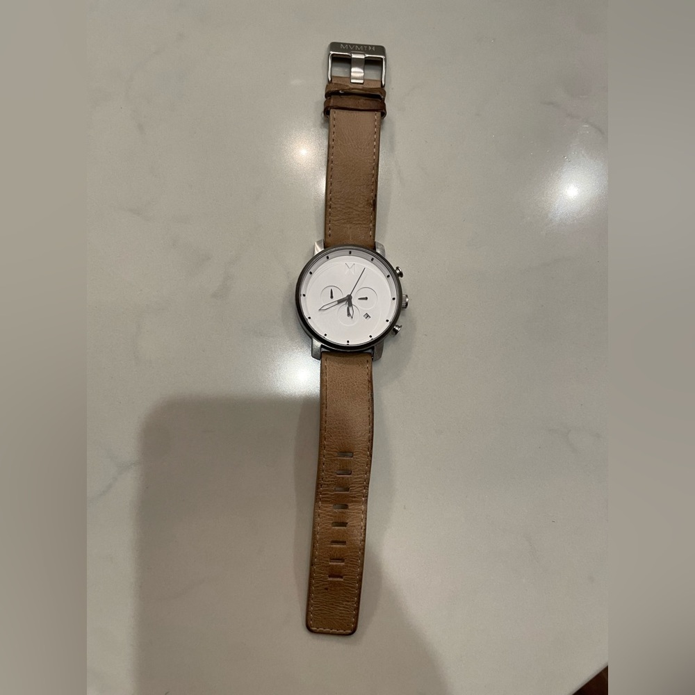MVMT watch. Chrono
White Caramel | 45MM